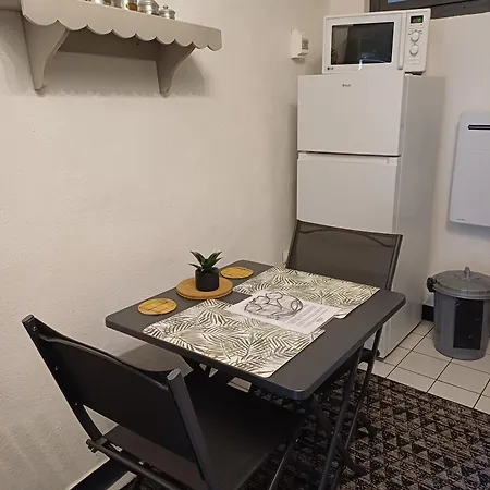 Maisonnette De Charme Bord Ardeche * Lanas