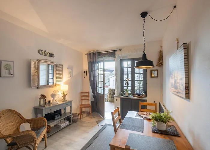 Maisonnette De Charme Bord Ardeche Lanas